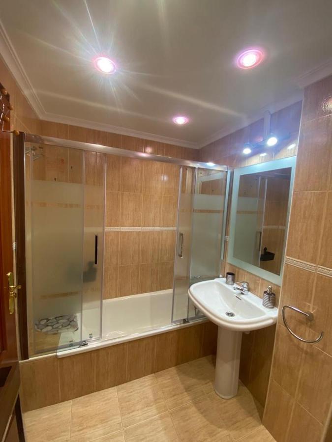 Apartamento En Complejo Residencial Rovacias Комилас Екстериор снимка